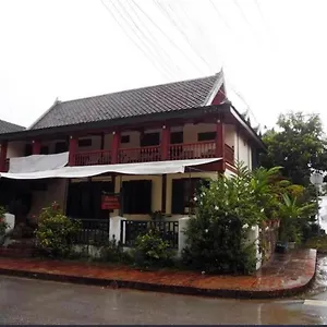 Ouis Namkhan Riverside Hotel